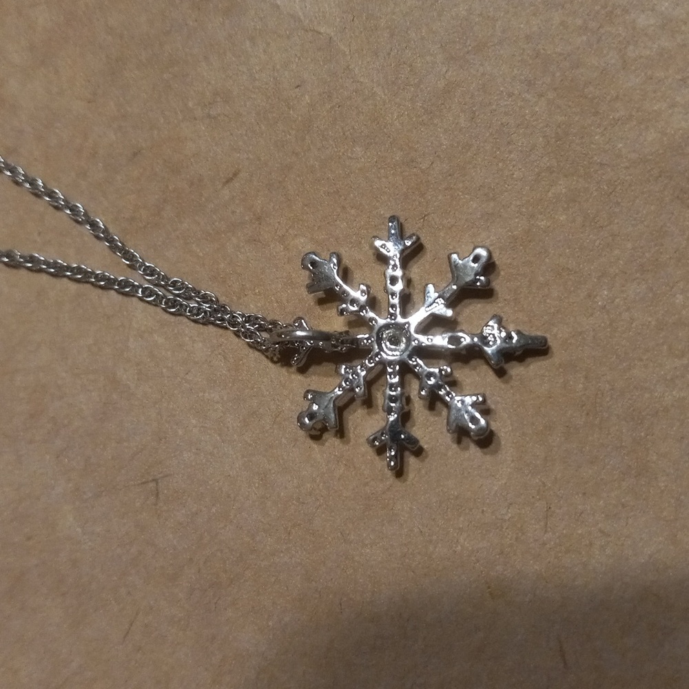 Dainty snowflake necklace with stones, labeled turkey - Picture 4 of 5